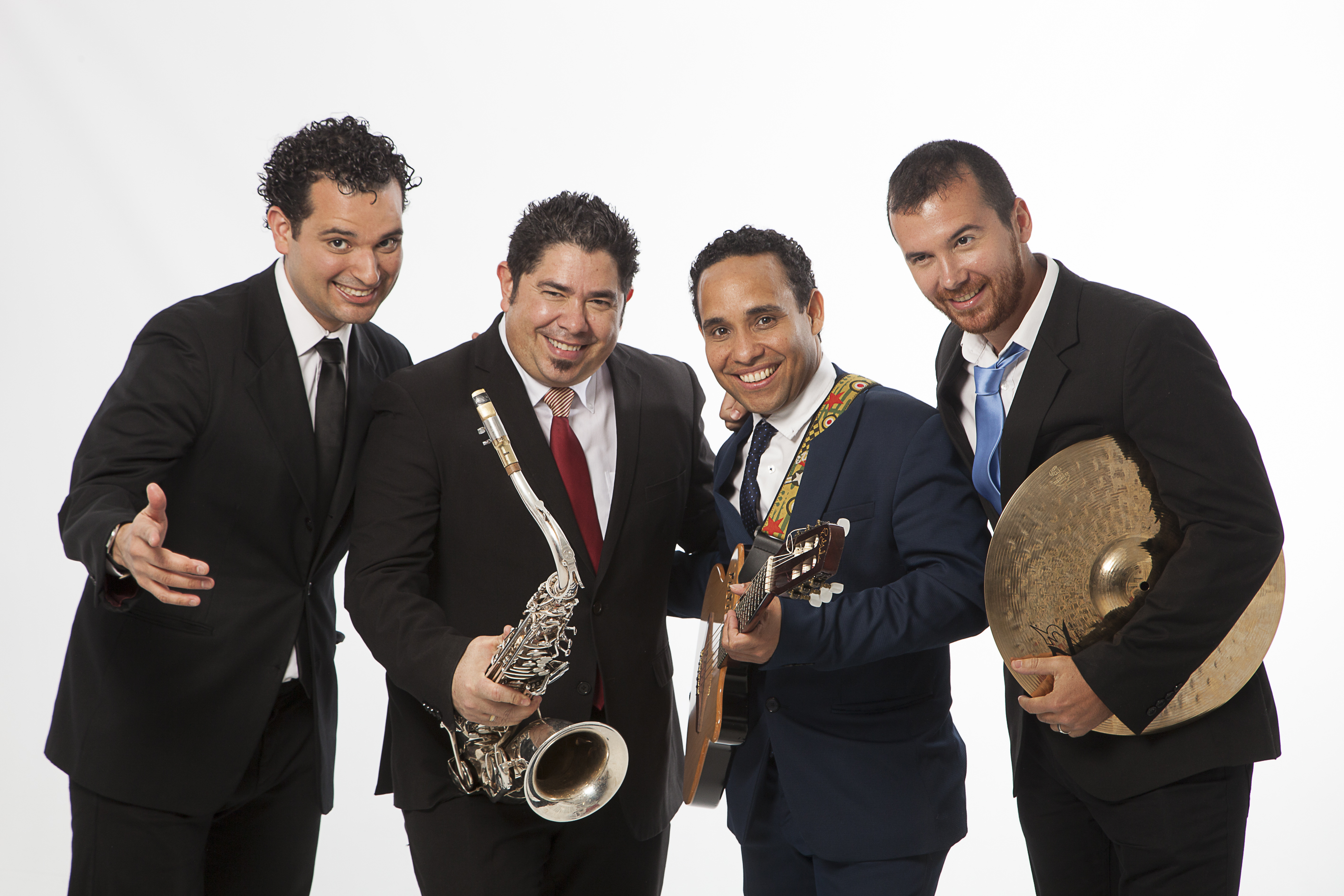 Banda Esencia Cubana